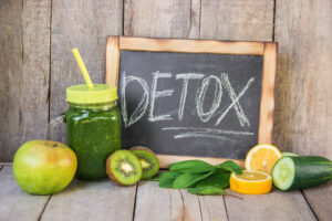 Detox: Was bringt die gesunde Diät durch Entgiftung?