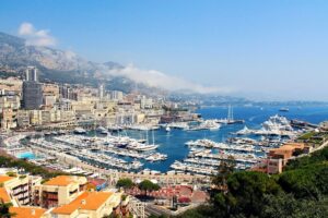 Blick auf den Yacht Hafen von Monaco